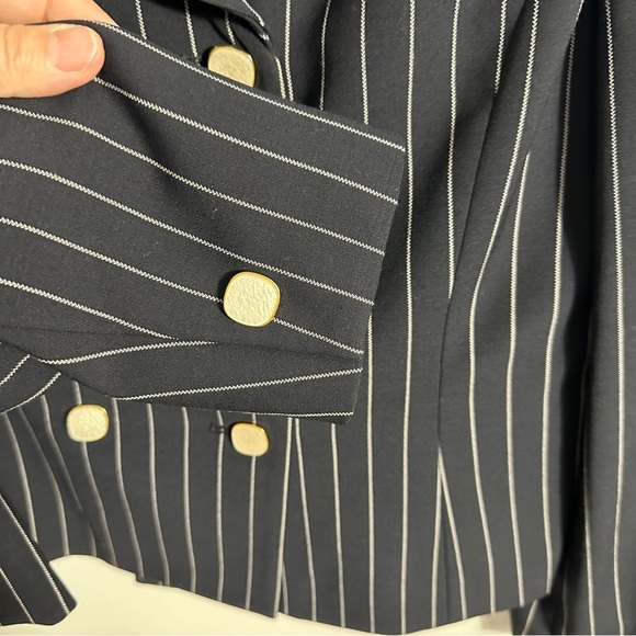 Carlisle size 8 100% wool suit blazer, pinstripe, fully lined, gabardine‎ - Picture 5 of 9